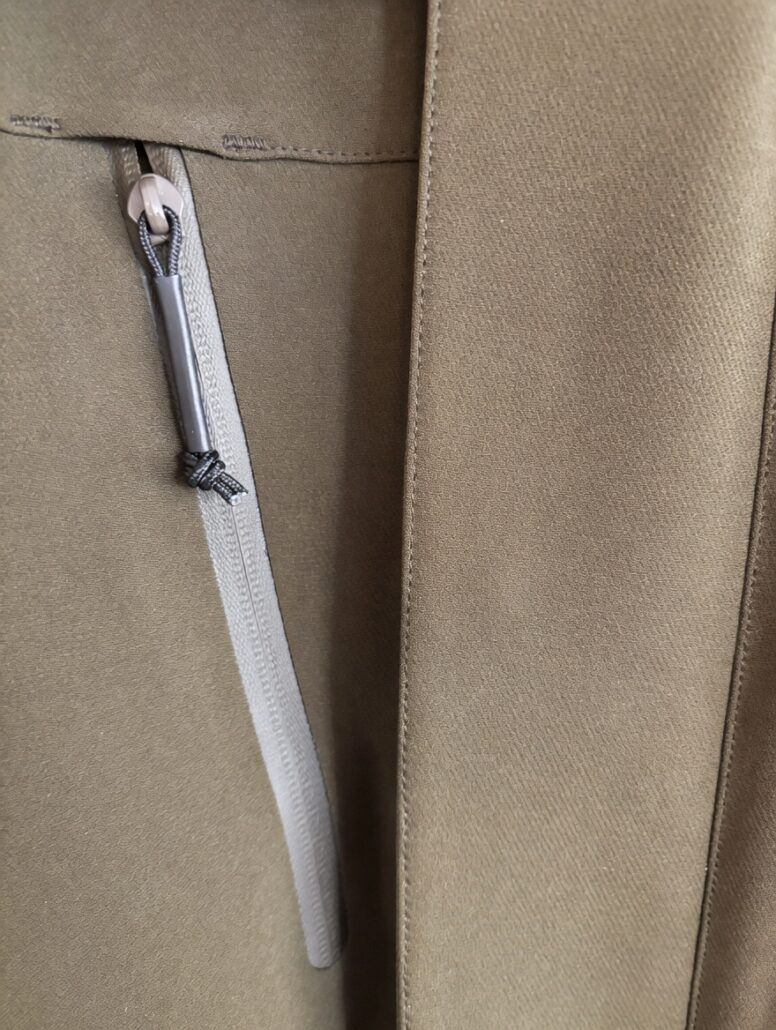 Detaljer på en jagtjakke